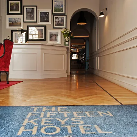 The Fifteen Keys Hotell Rom